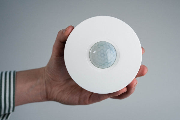 Loxone Präsenzmelder Air Weiß