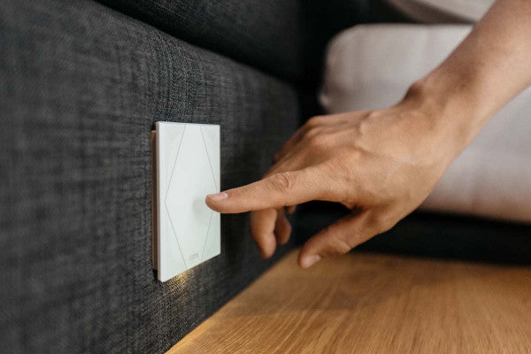 Loxone Touch Pure Air Weiß